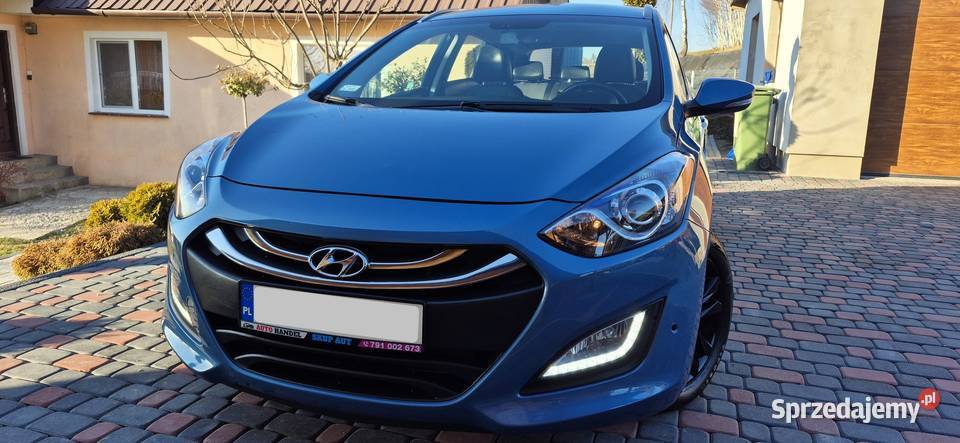 HYUNDAI I30 16 BENZYNA KEYLESS SKÓRY LED 2x PDC i30 Tarnów sprzedam