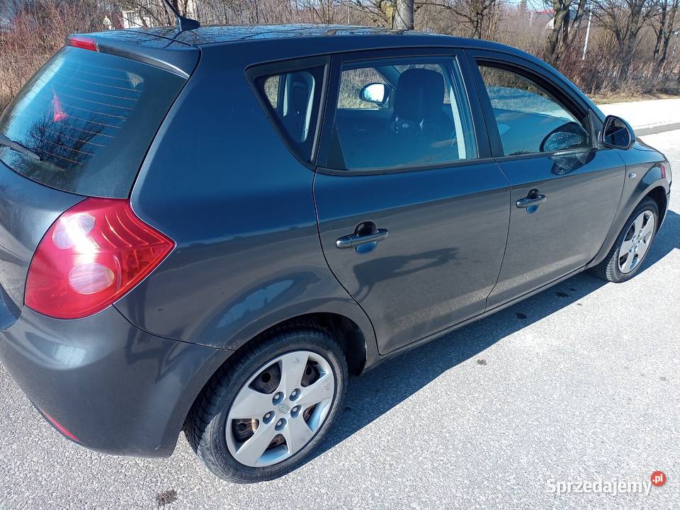 Kia ceed benzyna 16 2007 Staszów