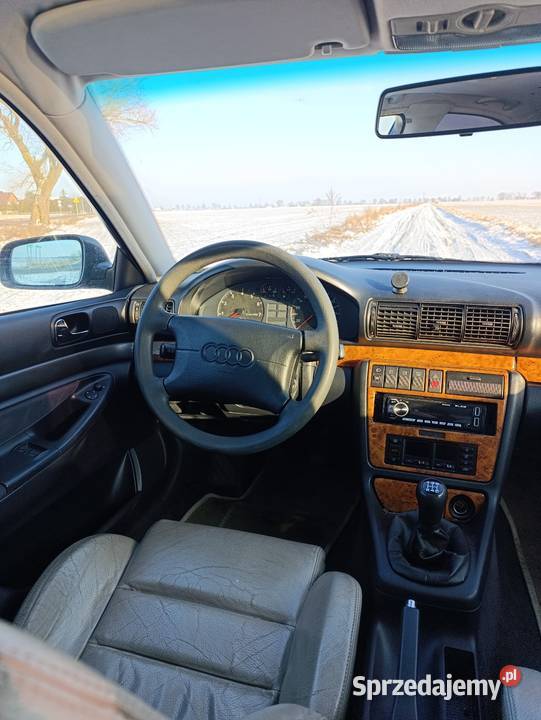 Audi a4 b5 1994 18 benzyna skórysedan