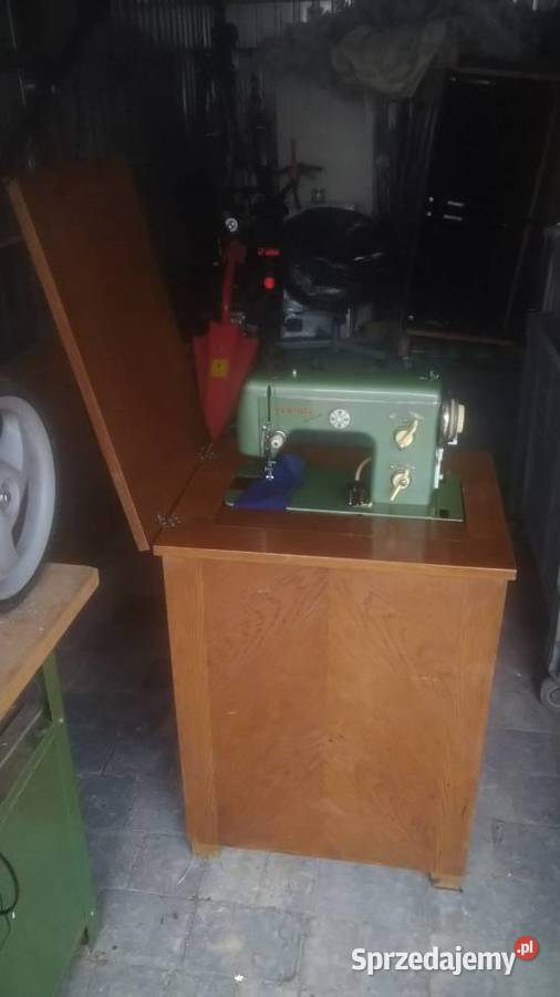 Maszyna do szycia antyk