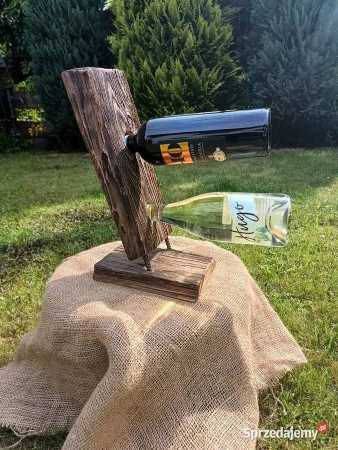Stojak na wino drewniany deska driftwood Trzciel