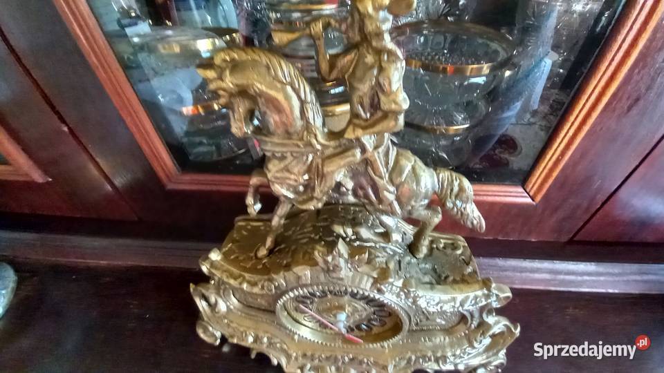 Stary mosiężny zegar