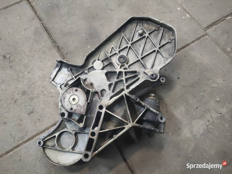 Osłona osłony rozrządu Audi A8 D2 42 37 V8 077