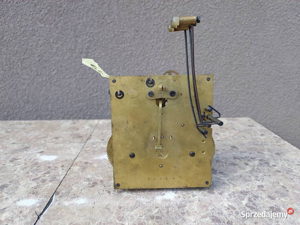 642 Mechanizm starego zegara ściennego Metron Tczew