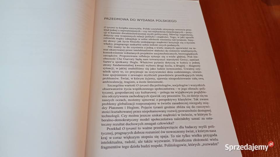 O tyranii zawiera korespondencję Strauss Kojve Podręczniki
