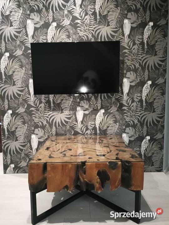 Stolik kawowy z drewna tekowego Sieniawa