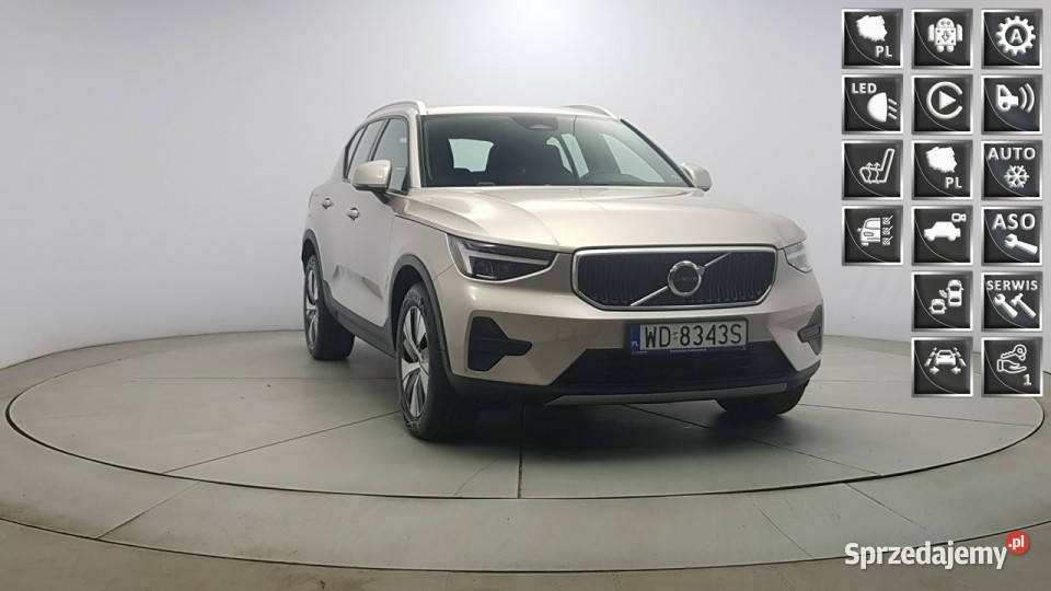 Volvo XC 40 B3 Core Z Polskiego Salonu Faktura światła LED Warszawa