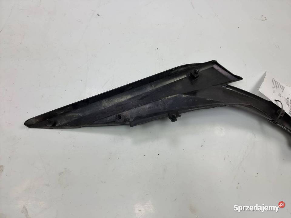 OSŁONA SUZUKI GSR 600 BOK OWIEWKI REZERWACJA