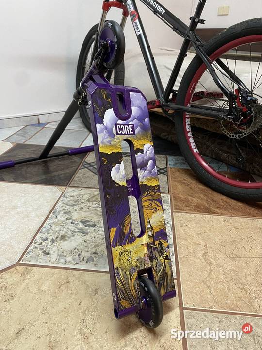 Hulajnoga CORE x HALFBARZ