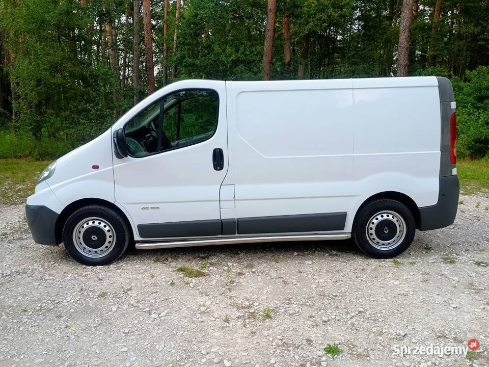 Trafic 19 DCI 100 Klima Elektryka Hak Czujniki furgon Mielec sprzedam