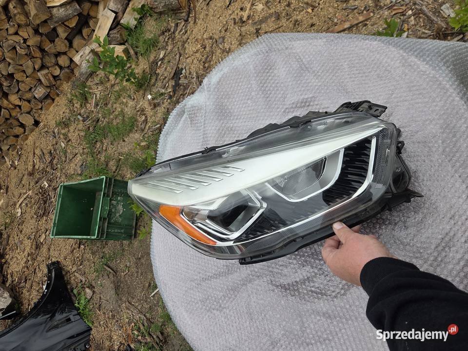 Lampa prawa prawy przód przednia Ford Kuga II sprzedam