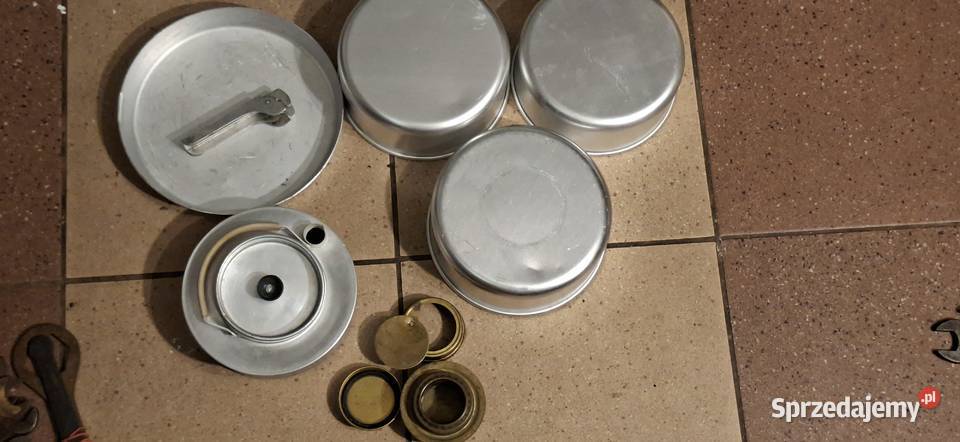 Zestaw naczyń turystyczny aluminiowy z PRL Chorzów