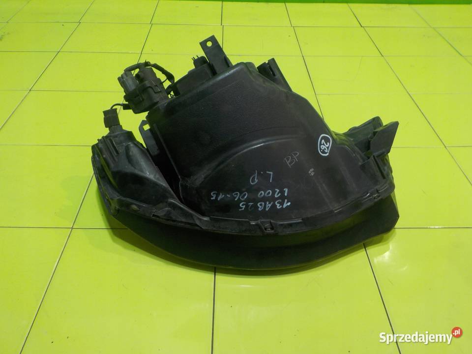 MITSUBISHI L200 IV 25 DID 06r 5D lampa lewa osobowe Suków