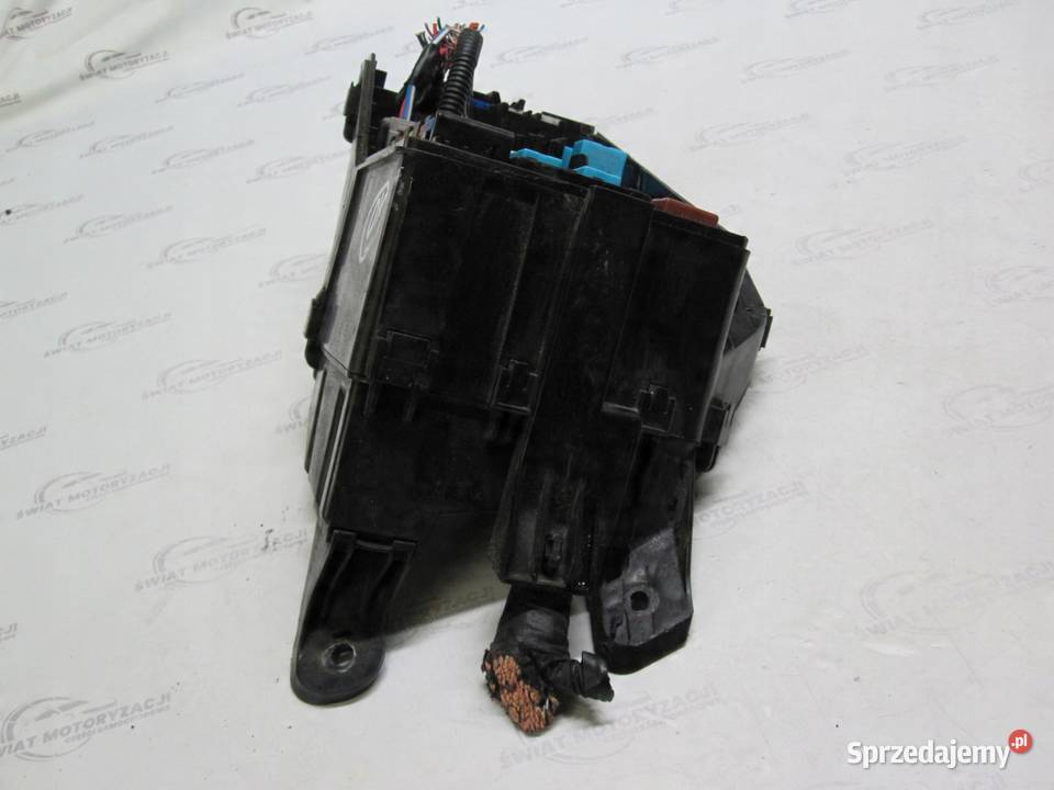 LEXUS IS II 22 D 08r skrzynka bezpieczników Skrzynki bezpieczników