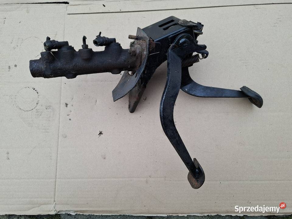 Pedały sprzęgła i hamulca Fiat 126p Maluch