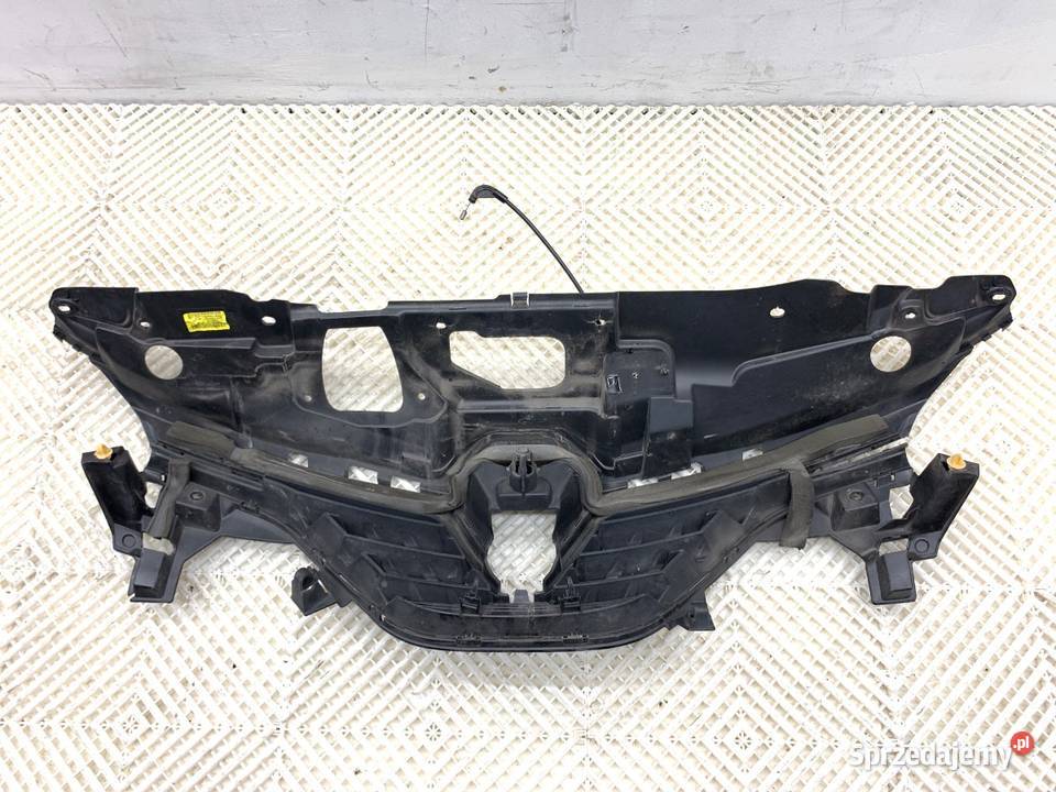 STELAŻ ATRAPY GRILL RENAULT CLIO V Hatchback