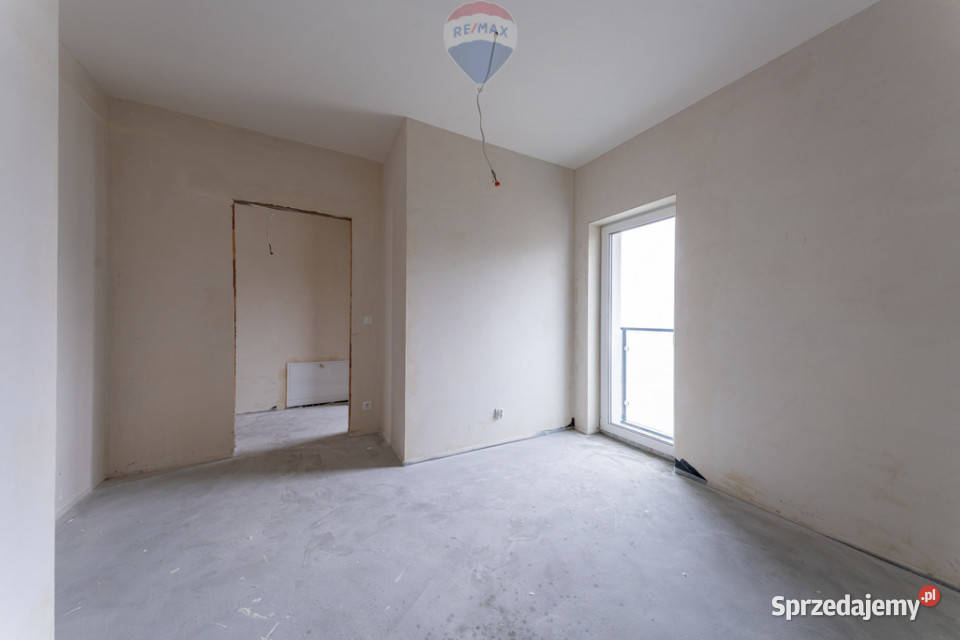 SEGMENT w stanie deweloperskim obok stawow Długa Kościelna