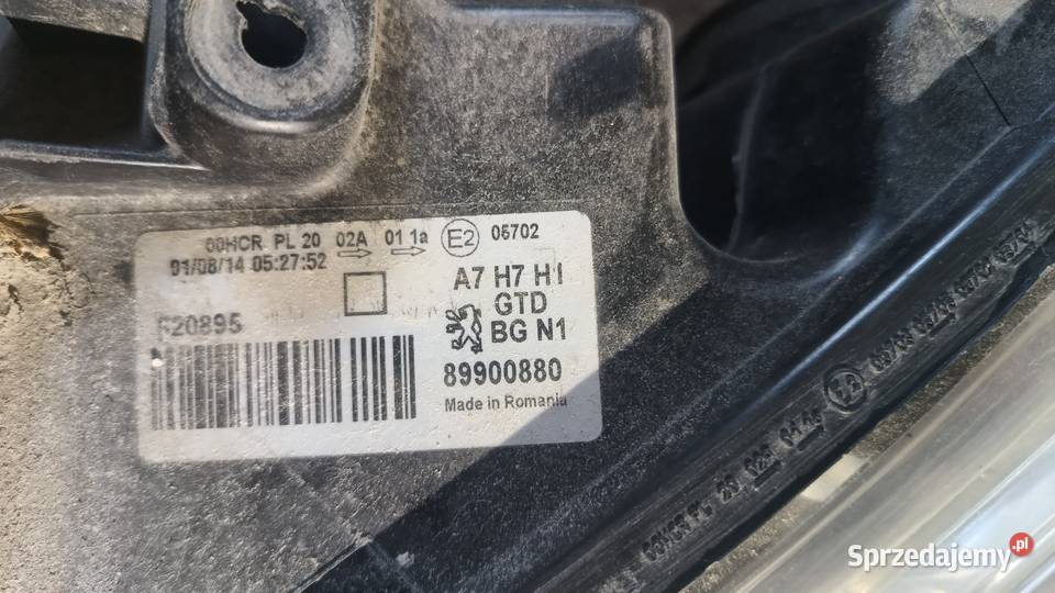 Sprzedam oryginalne lampy przednie Peugeot 207 osobowe
