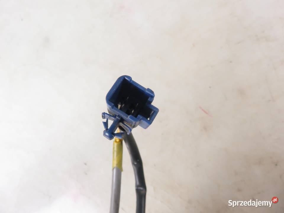 ZAMEK KLAPY TOYOTA AVENSIS T25 II Kombi