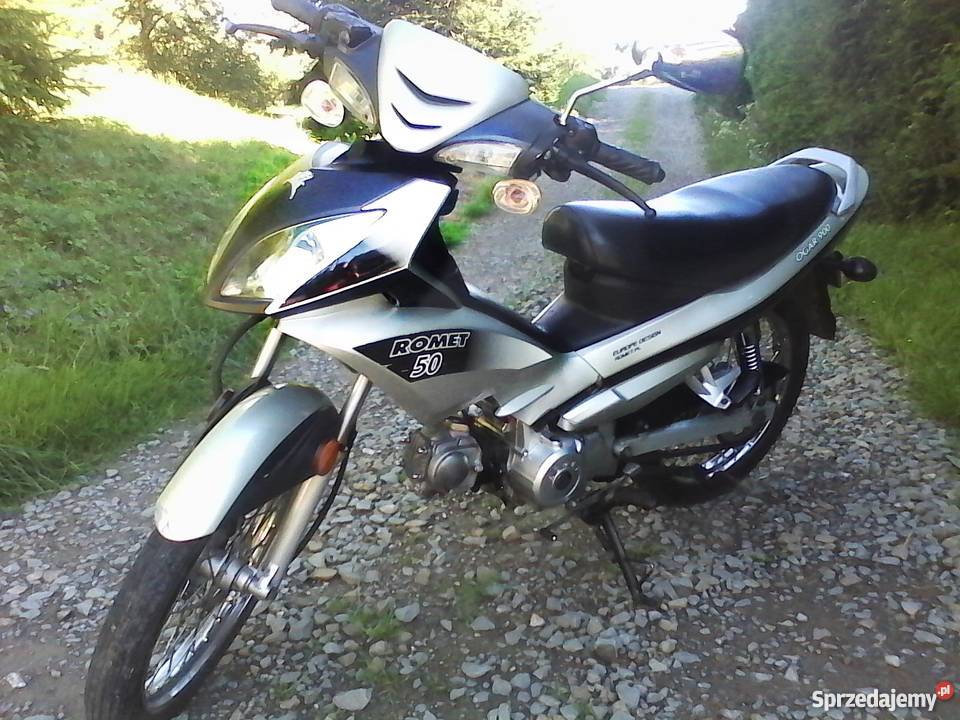 Romet Ogar 900 srebrny