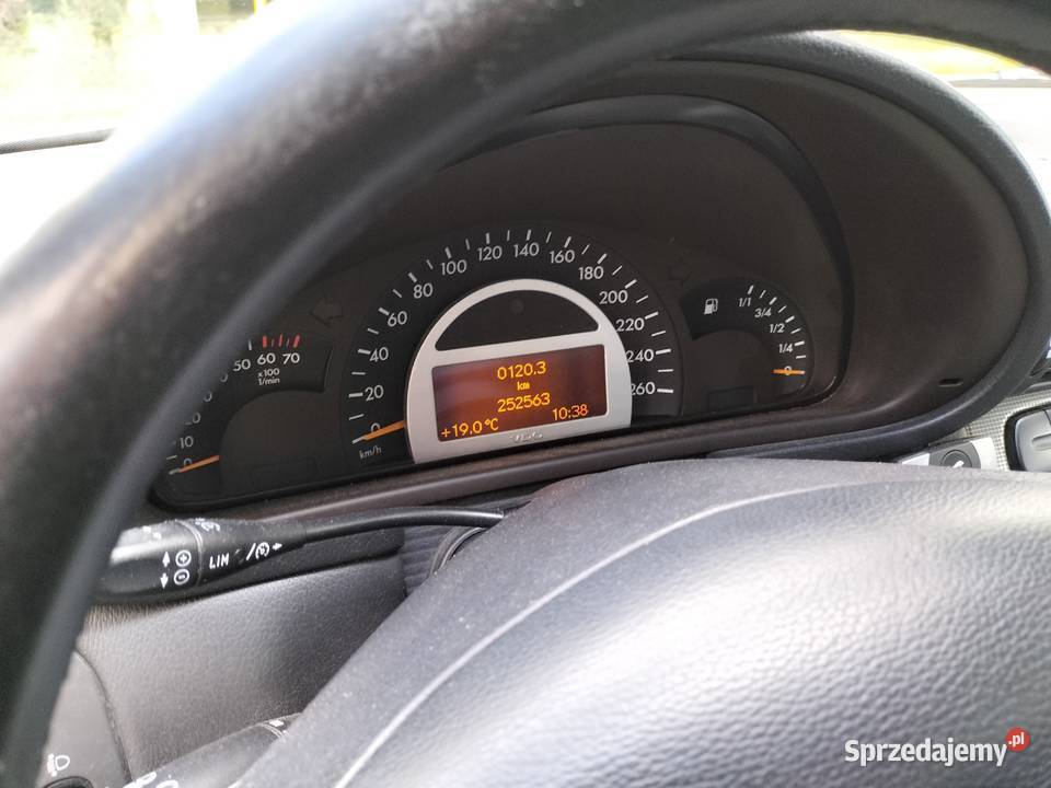Mercedes W203 M112 V6 Manuał LPG isofix Klasa C łódzkie Łódź