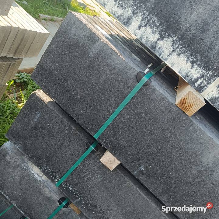 Brama przesuwna z wypełnieniem panelowym Baranów Sandomierski