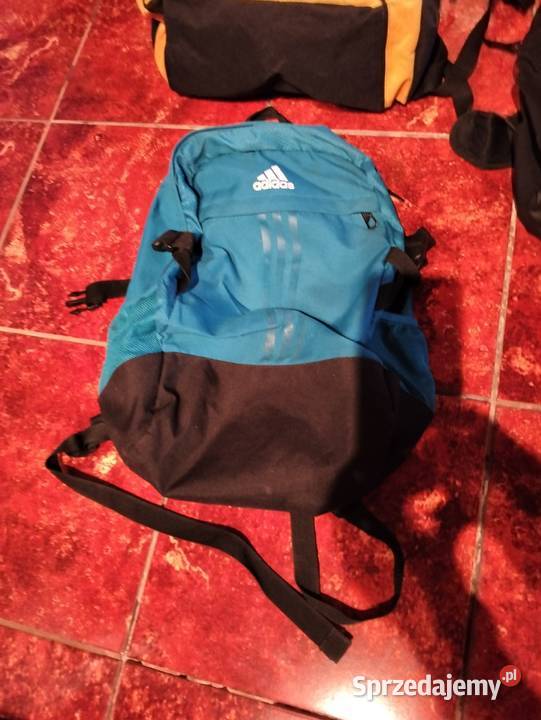 Sprzedam plecaki adidasa naika