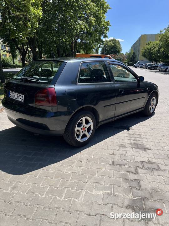 AUDI A3 18 benzyna sprawna klimatyzacja opłaty Zgierz