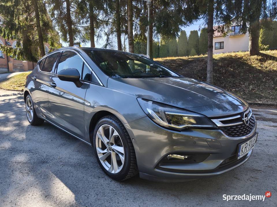 Opel Astra K 14 Turbo wersja Dynamic Bistuszowa