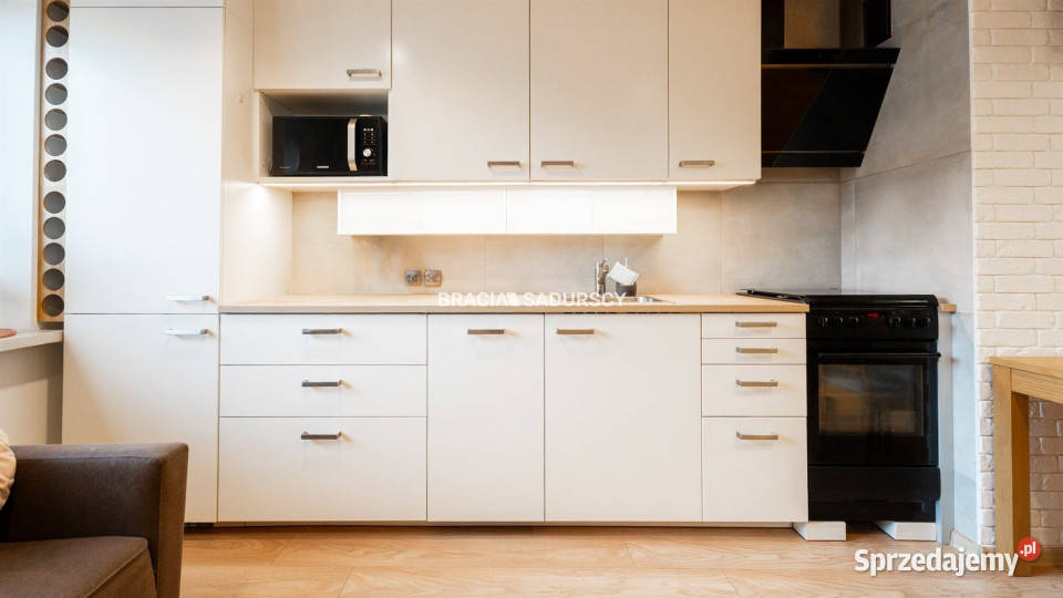 sprzedaży mieszkania 468m2 3 pokoje Kraków