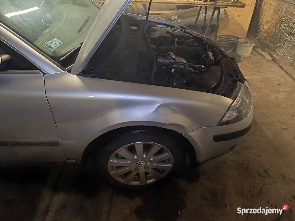 Na sprzedaż passat B5 kombi z uszkodzonym Gusin