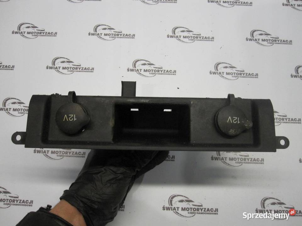 LAND ROVER DISCOVERY III 08r gniazdka Zapalniczki samochodowe