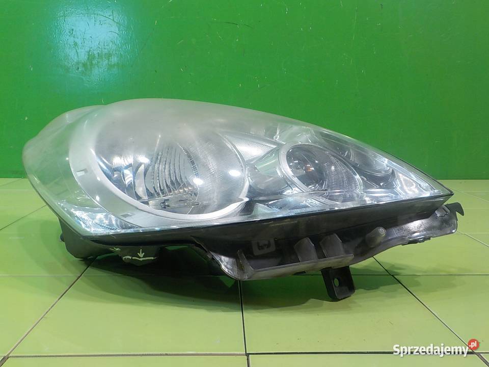 NISSAN NOTE I E11 LIFT 16 B 11r 5D lampa prawa