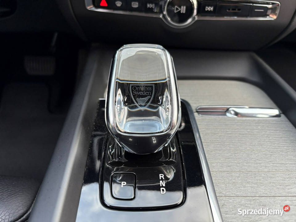Volvo V60 20 benzyna Inscription Orrefors Sweden nawigacja