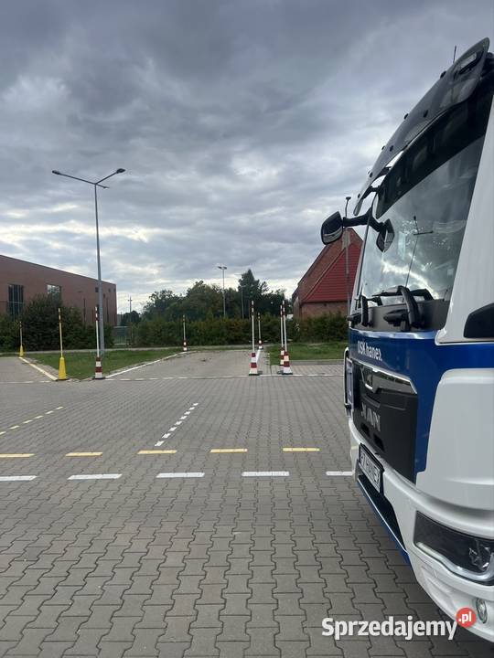 EKSPRESOWY KURS PRAWA JAZDY KATEGORII C POZNAŃ wielkopolskie