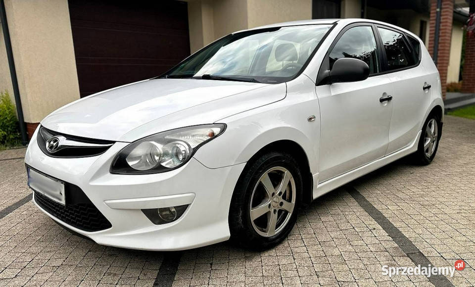 Hyundai i30 Hyundai I30 14i 110 Klimatyzacja Hatchback Wrocław sprzedam