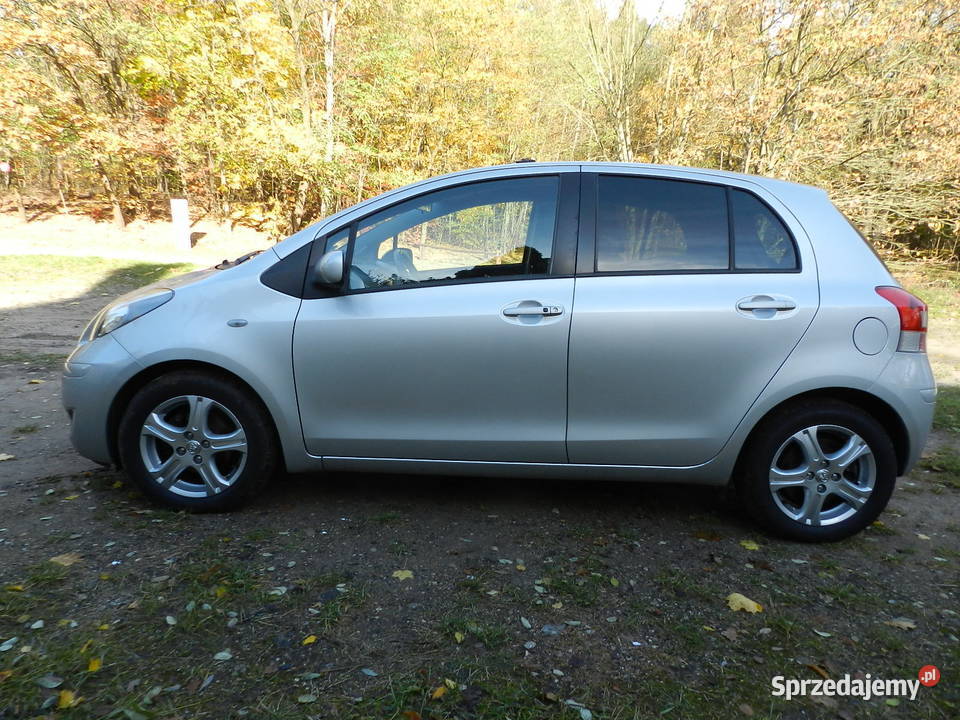 Toyota Yaris II KLIMATRONIK ekonomiczna elektryczne szyby Puszczykowo
