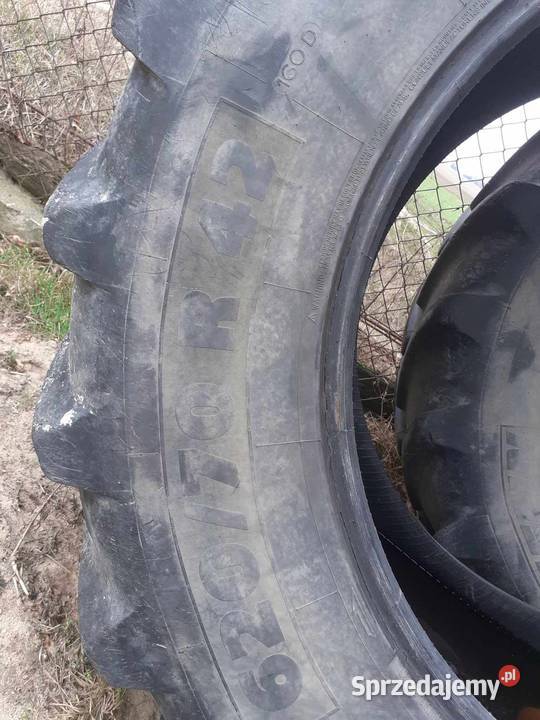 Opony 62070 r42 Michelin 48070 r30 Maszyny rolnicze Moczydły