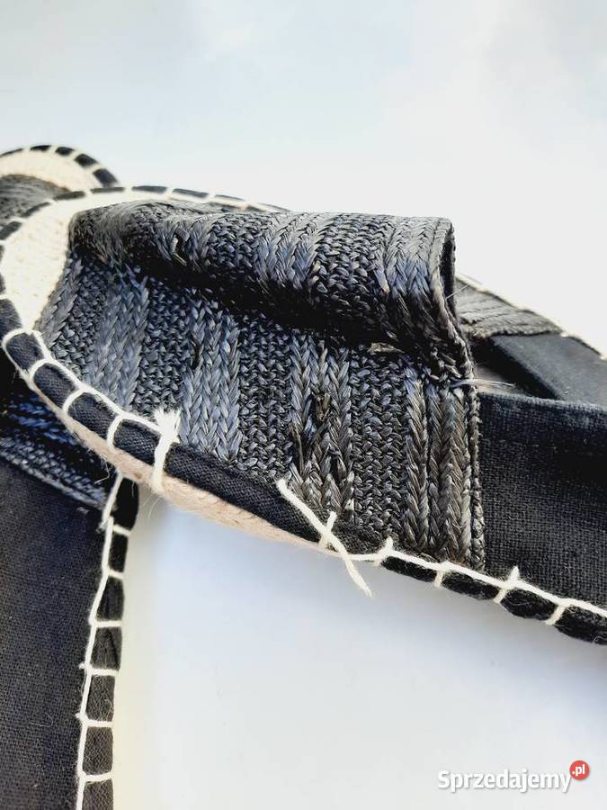 38 czarne espadryle JD Williams z defektem 24 Szczerbice