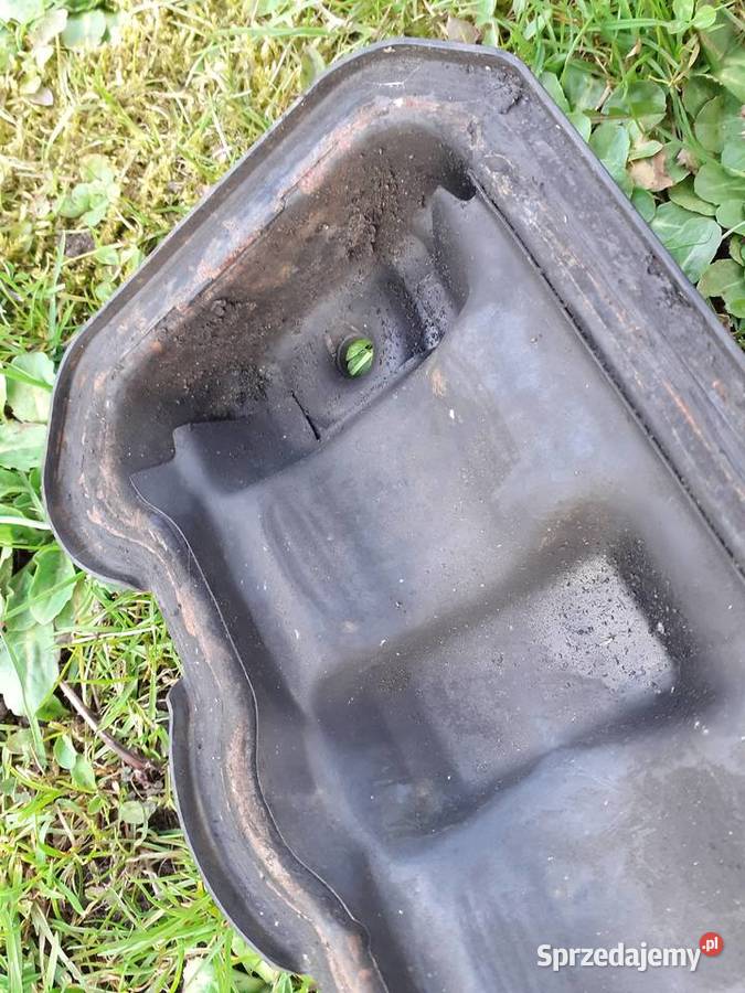 Pokrywa zaworów Volkswagen Passat 110 z korkiem osobowe kujawsko-pomorskie Tuszkowo