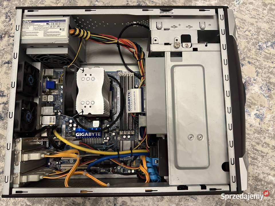 Komputer PC AMD ATHLON X2 28GHz4GB sprzedam