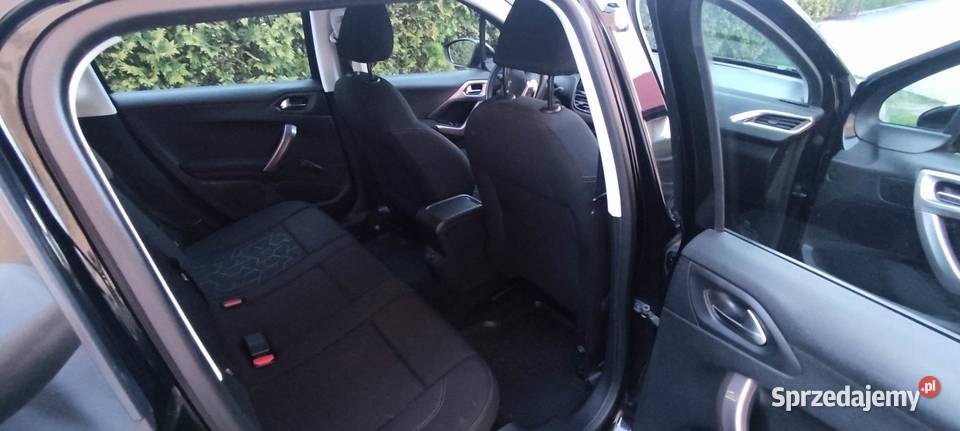 Peugeot 2008 16 Bezwypadkowy 2 Właściciel Czarny nieuszkodzony Łąkta Górna sprzedam