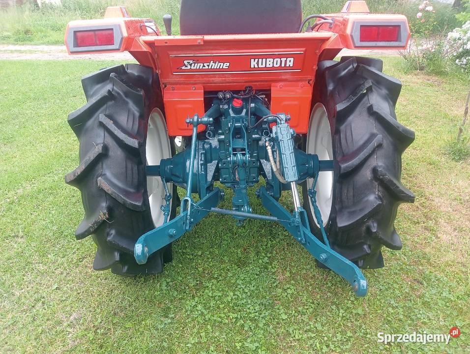 Ciągnik 4x4 Kubota 21 wspomaganie kierownicy
