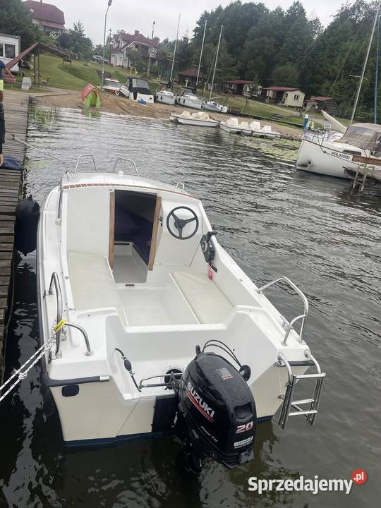 Motorówka kabinowa 480 wędkarska wypoczynkowa Żeglarstwo Miłki