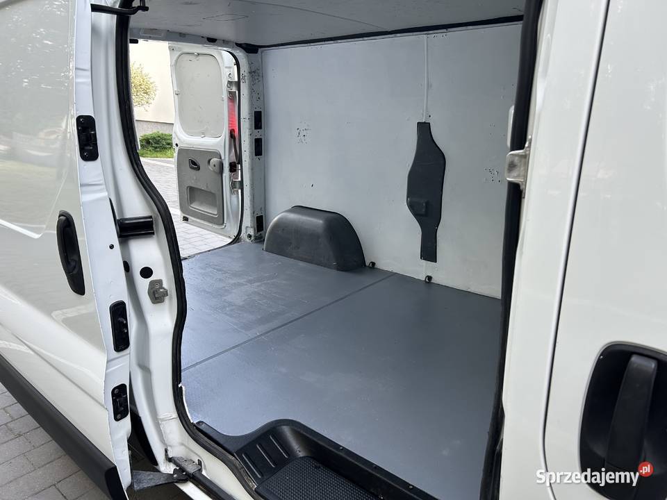 Renault Trafic 20dci L2H1 Navi Climatronic manualna