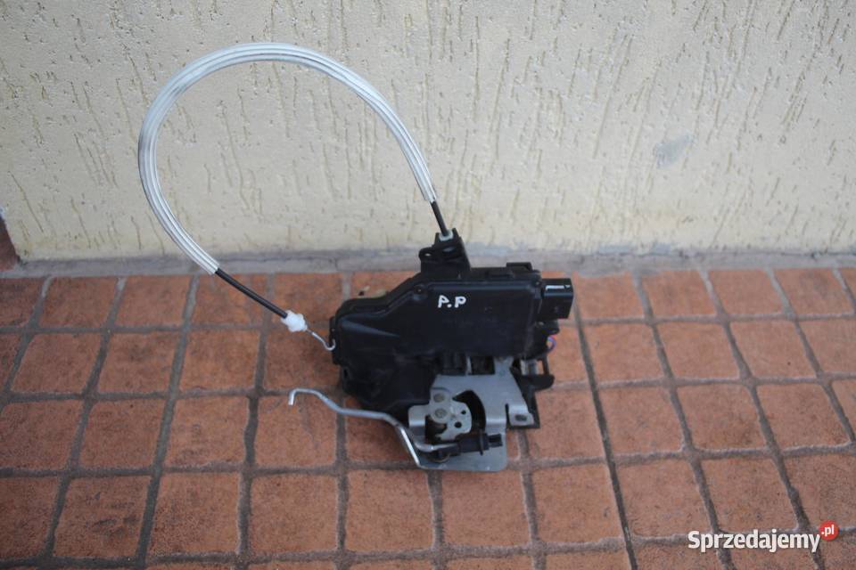 ZAMEK DRZWI PRAWY PRZÓD 9 PIN AUDI A6 C5 sprzedam