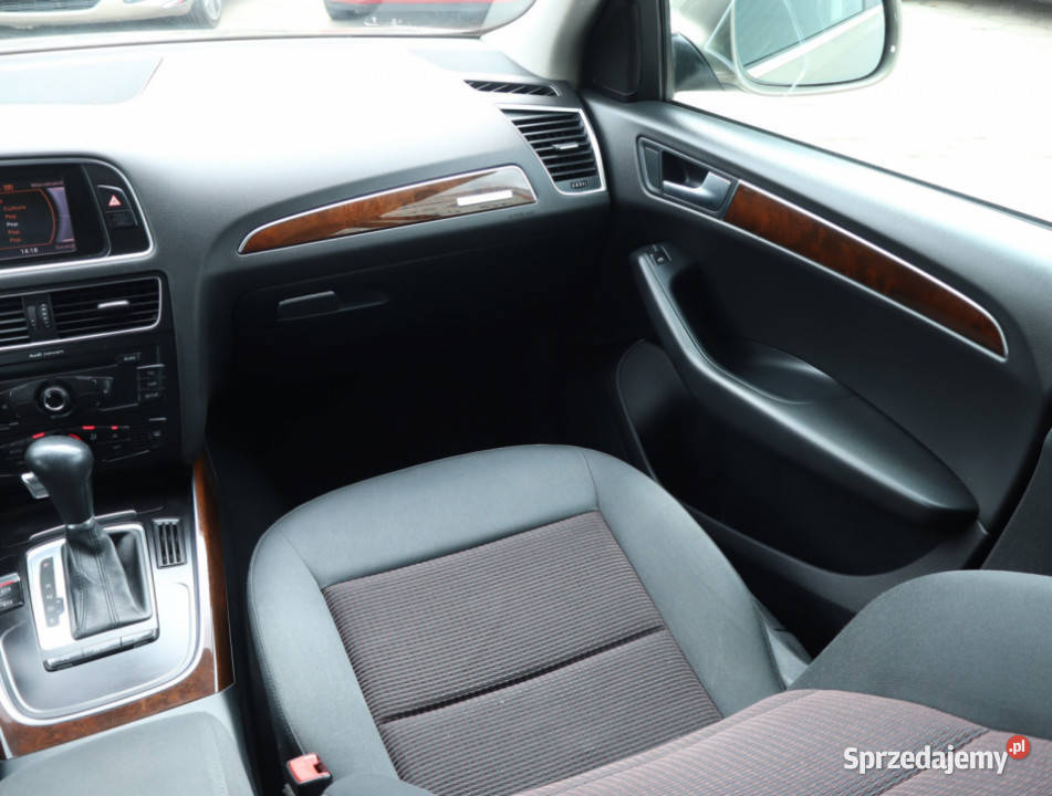Audi Q5 20 TDI Rok produkcji 2011 Łódź