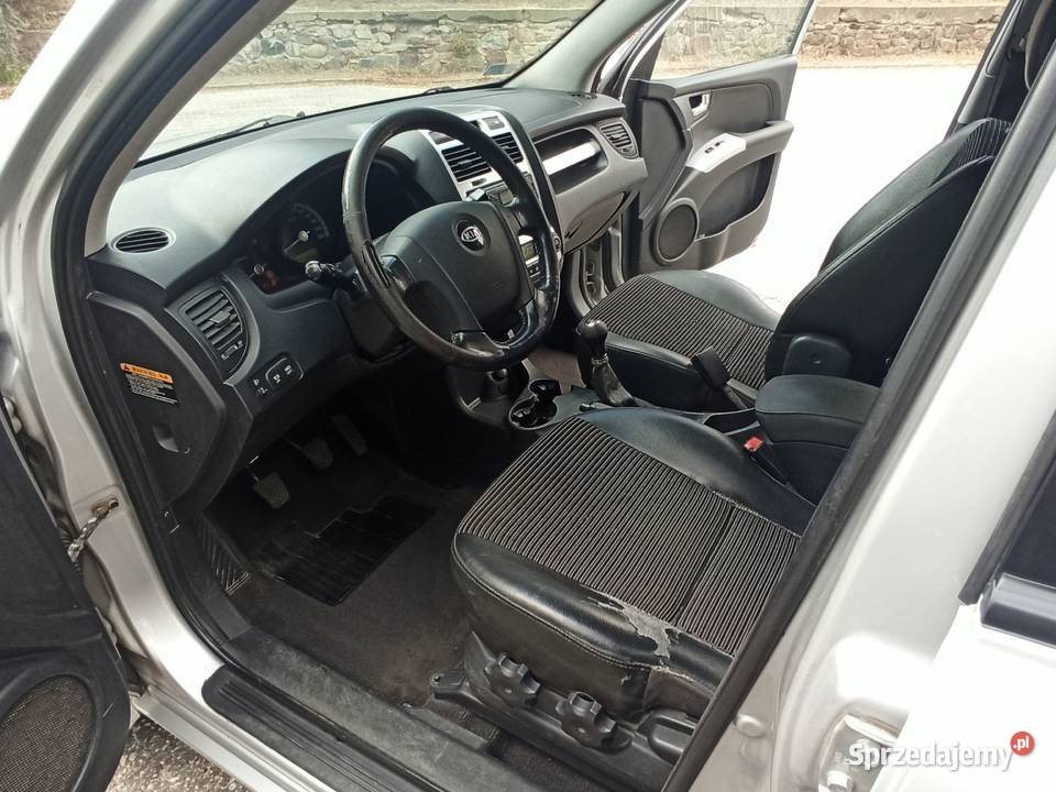 Kia Sportage 2005r 20 CRDi 4WD 243800 hak gniazdo AUX Sportage Mogilno