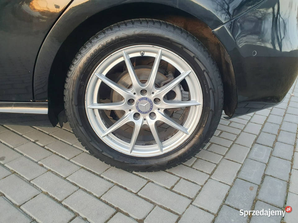 Mercedes B 180 B180cdi Automat Skóra LIFT 2015r immobilizer Strobice