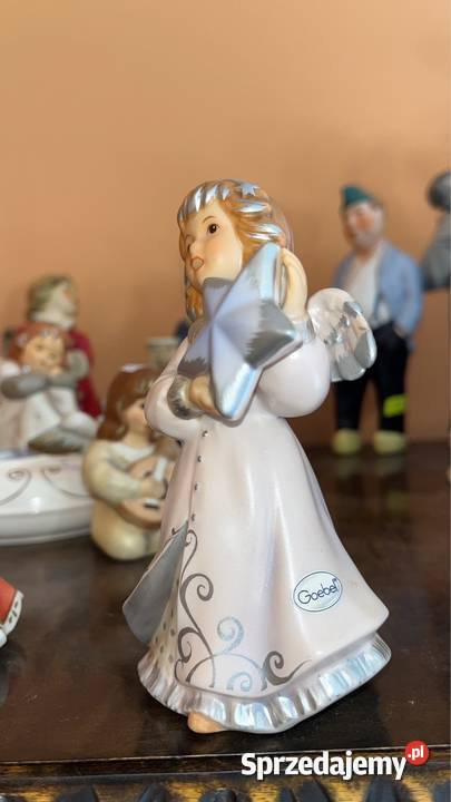 Figurka Goebel Aniołek z gwiazdą Annual Angel Z